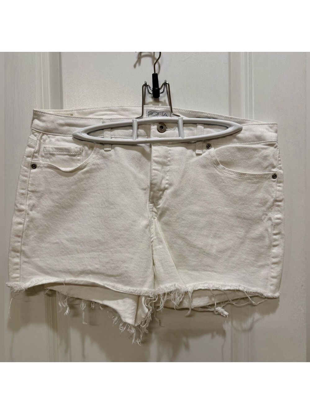 sofia by sofia vergara White Denim Jean Shorts size 12